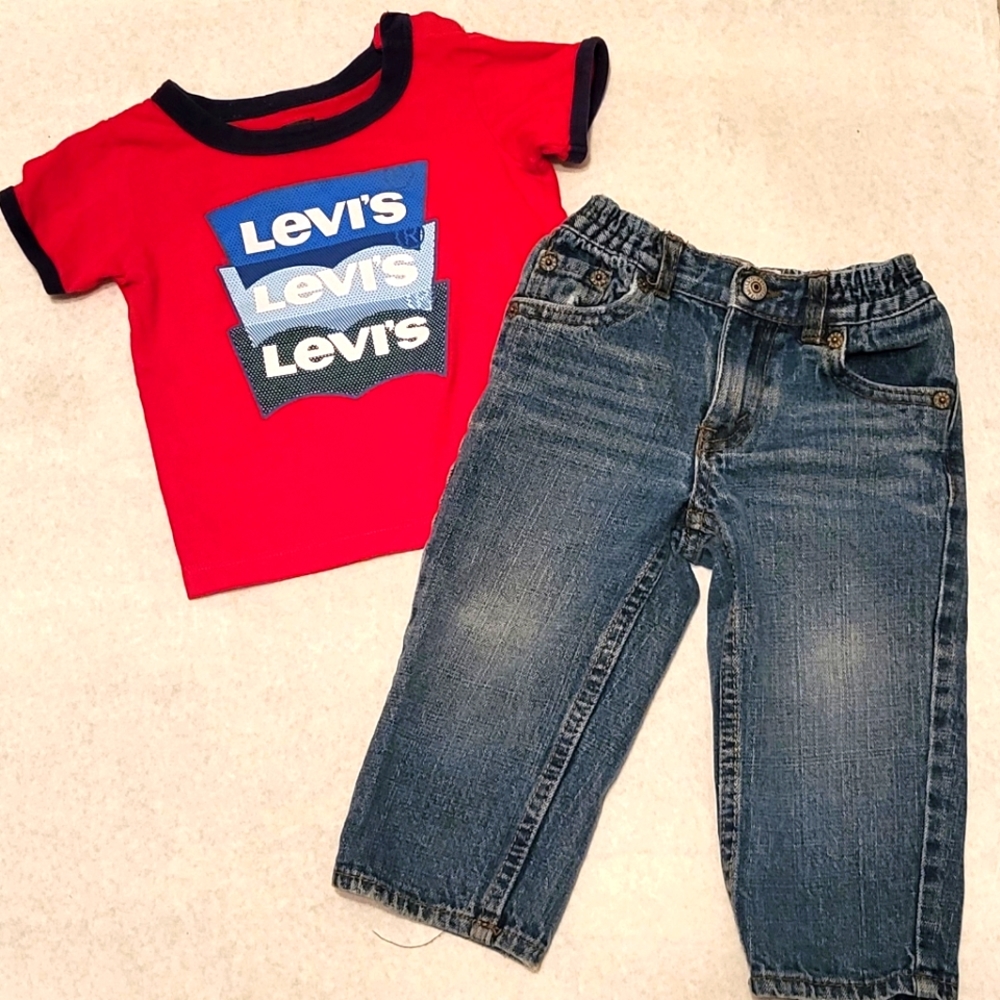 Levi's denim jeans and short sleeved tee shirt